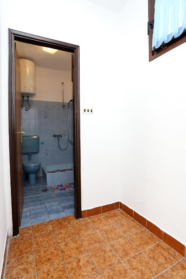 Apartments By The Sea Rogoznica - 10338 Bagian luar foto