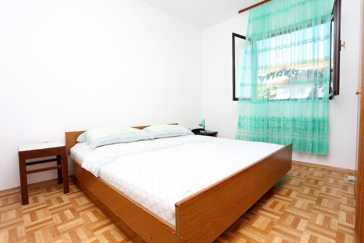 Apartments By The Sea Rogoznica - 10338 Bagian luar foto