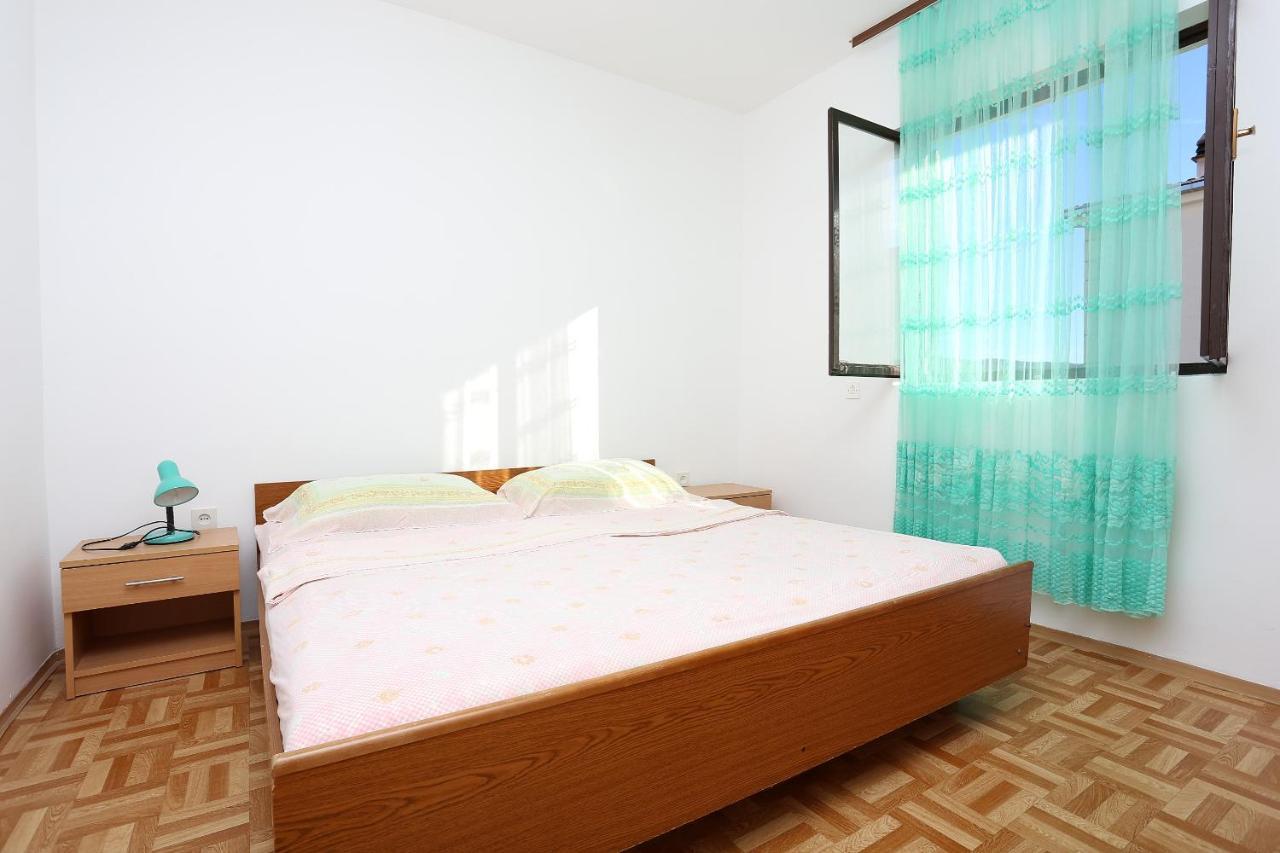 Apartments By The Sea Rogoznica - 10338 Bagian luar foto